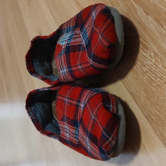 Toms Womens Classic Alpargata Slip-Ons Red and Blue Cozy Plaid Flannel Sz 7½ 7.5 - Picture 3 of 10